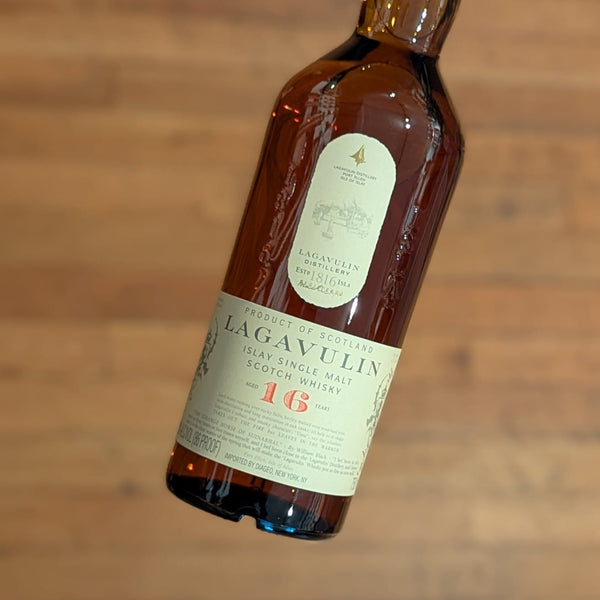 Lagavulin 16yr– MCF Rare Wine