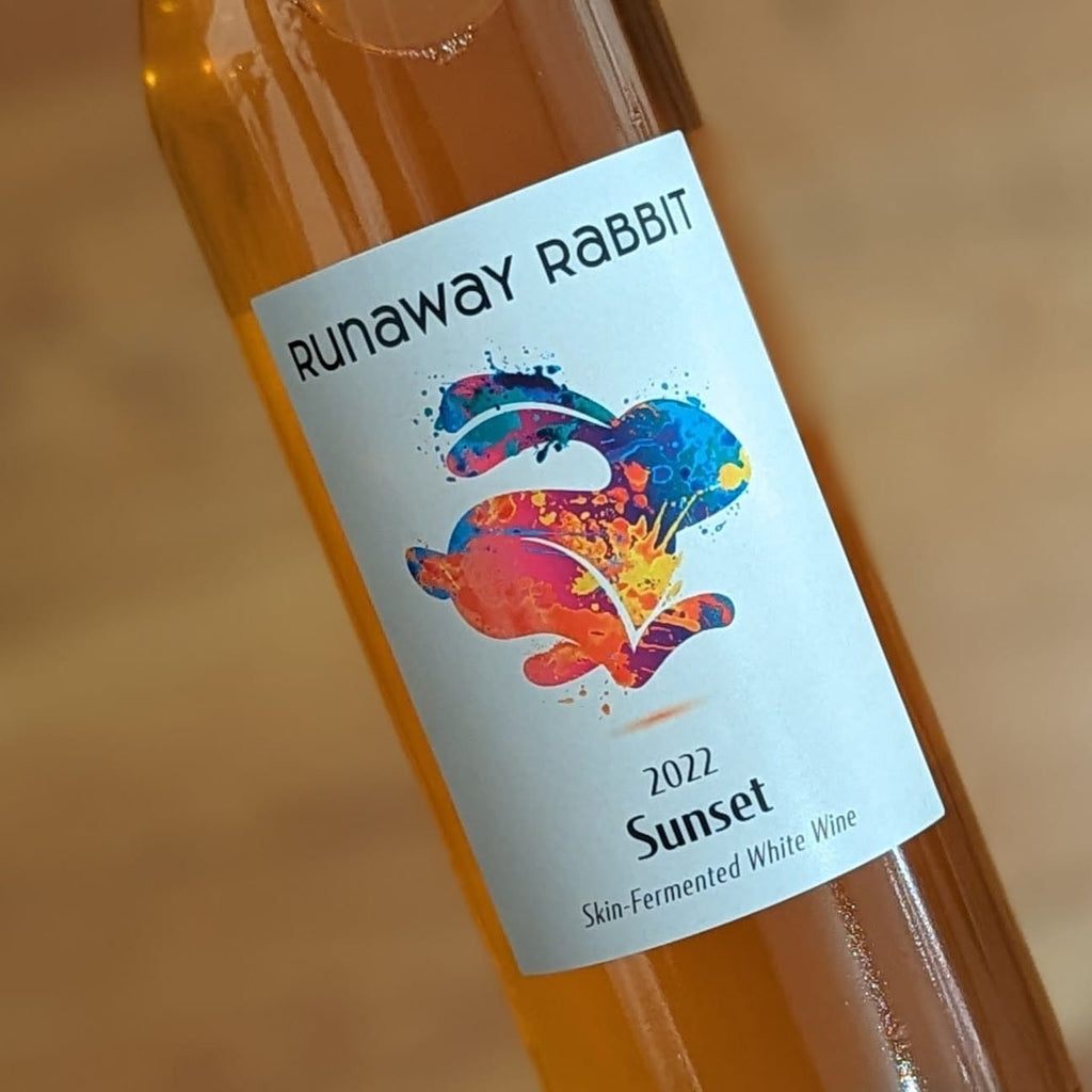 Runaway Rabbit Sunset 2022 USA-New York-White MCF Rare Wine - MCF Rare Wine